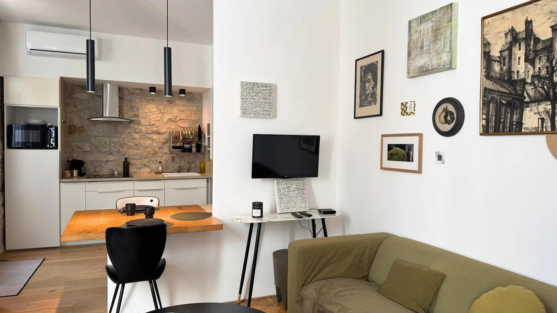 Studio De Charme Centre Ville, Proche Plage & Gare Saint-Raphael  0*, Saint-Raphael (Var) France