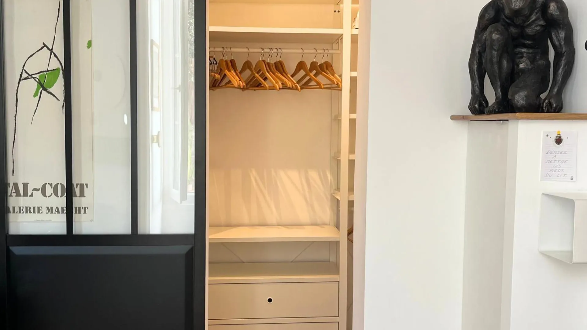 Apartment Studio De Charme Centre Ville, Proche Plage & Gare Saint-Raphael